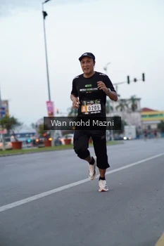Runner Photo 2039735