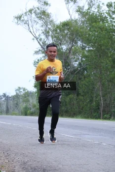 Runner Photo 2039749