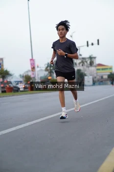 Runner Photo 2039752