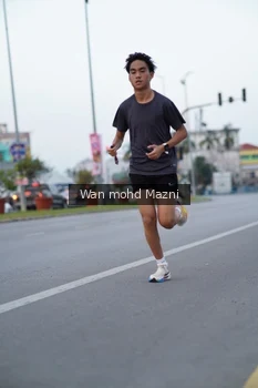 Runner Photo 2039761