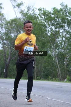 Runner Photo 2039813