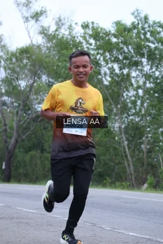 Runner Photo 2039832
