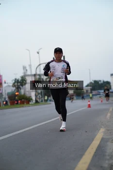 Runner Photo 2039922