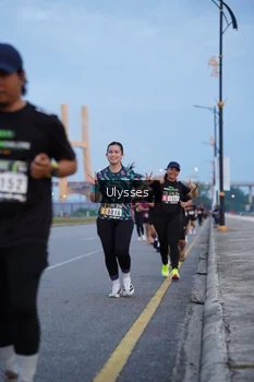 Runner Photo 2039929