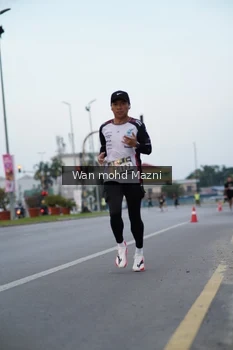 Runner Photo 2039931