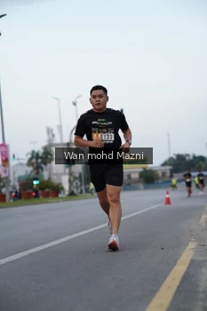 Runner Photo 2039968
