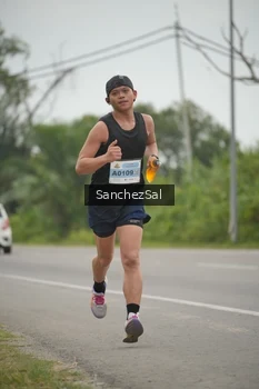 Runner Photo 2039988