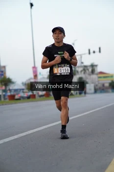 Runner Photo 2039995