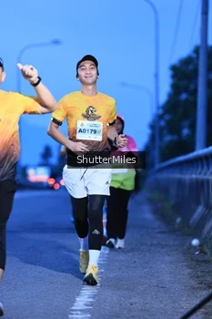 Runner Photo 2040038