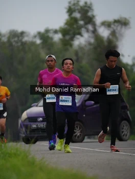 Runner Photo 2040046
