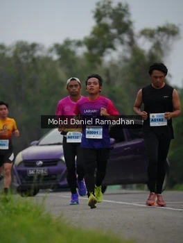 Runner Photo 2040053