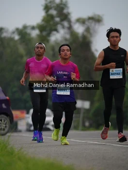 Runner Photo 2040065