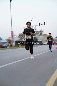 Runner Photo 2040067
