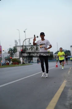 Runner Photo 2040109