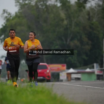 Runner Photo 2040110