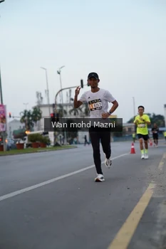 Runner Photo 2040115