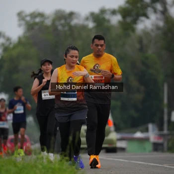 Runner Photo 2040122