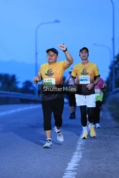 Runner Photo 2040135