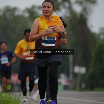 Runner Photo 2040141