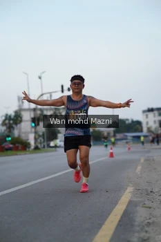 Runner Photo 2040210