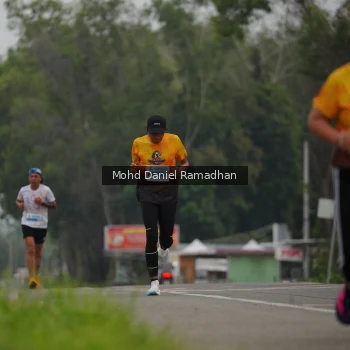 Runner Photo 2040280