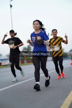 Runner Photo 2040283