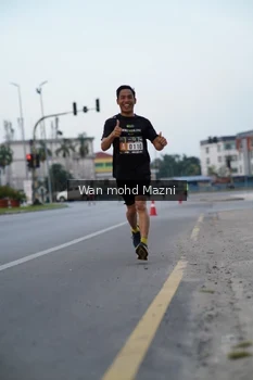Runner Photo 2040301