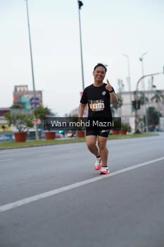 Runner Photo 2040349