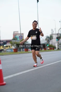 Runner Photo 2040360
