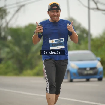 Runner Photo 2040363