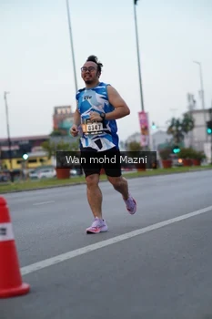 Runner Photo 2040380