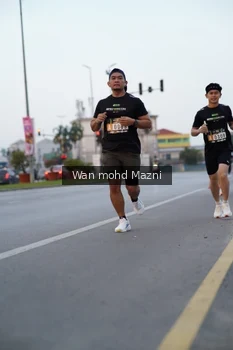 Runner Photo 2040422