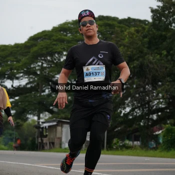 Runner Photo 2040436