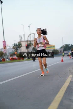 Runner Photo 2040470