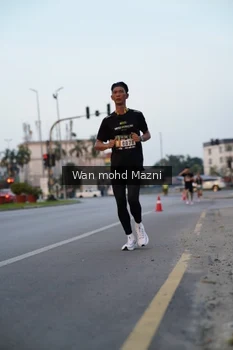 Runner Photo 2040493