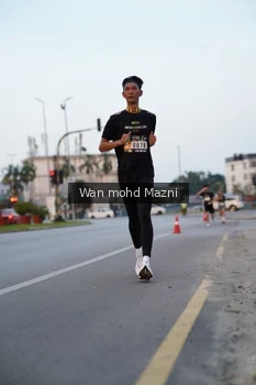 Runner Photo 2040498