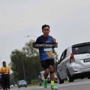 Runner Photo 2040546