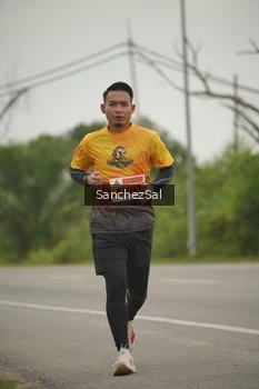 Runner Photo 2040578