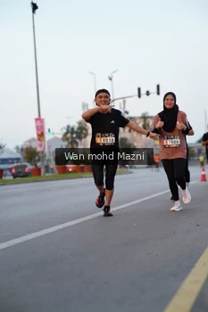 Runner Photo 2040592