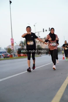 Runner Photo 2040595