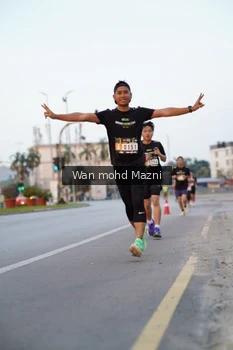 Runner Photo 2040625