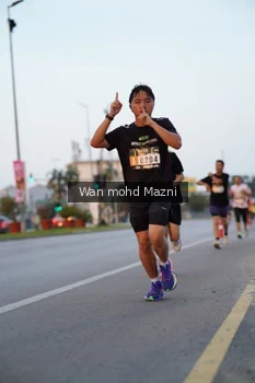 Runner Photo 2040638