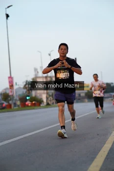 Runner Photo 2040668
