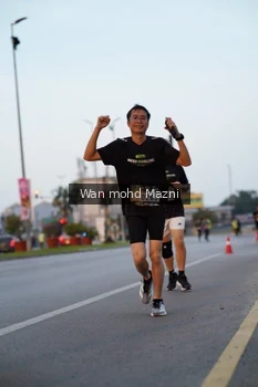 Runner Photo 2040751