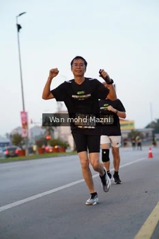 Runner Photo 2040770