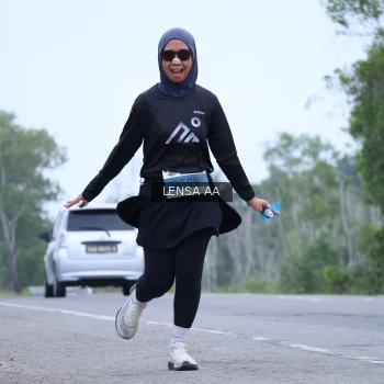 Runner Photo 2040776