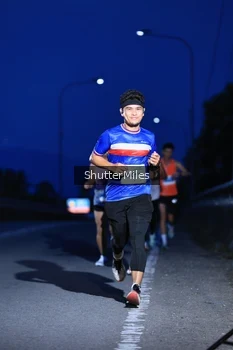 Runner Photo 2040779