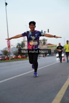 Runner Photo 2040816