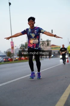 Runner Photo 2040822