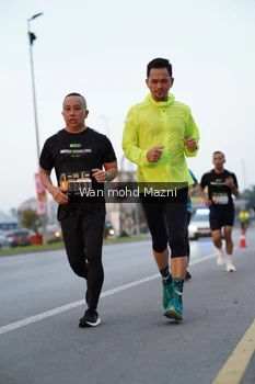 Runner Photo 2040855